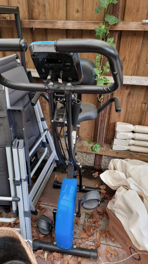 Sport-Tronic X-Bike Hometrainer - Compact en Opvouwbaar, Sport en Fitness, Gebruikt, Ophalen of Verzenden, Metaal, Benen