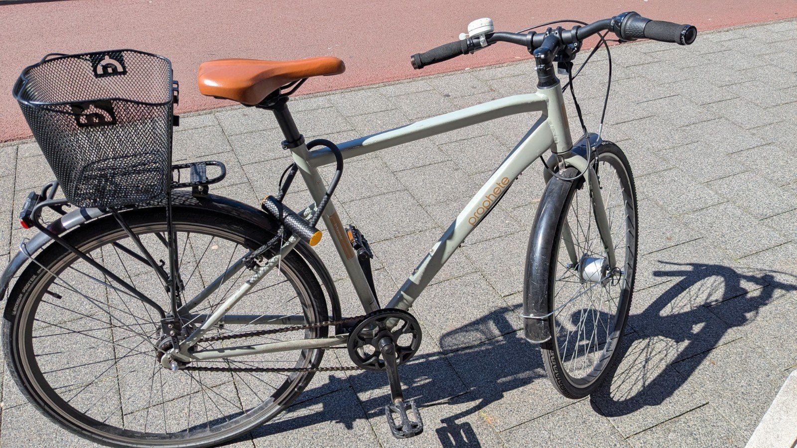 Prophete fiets met mandje en versnellingen, Ophalen
