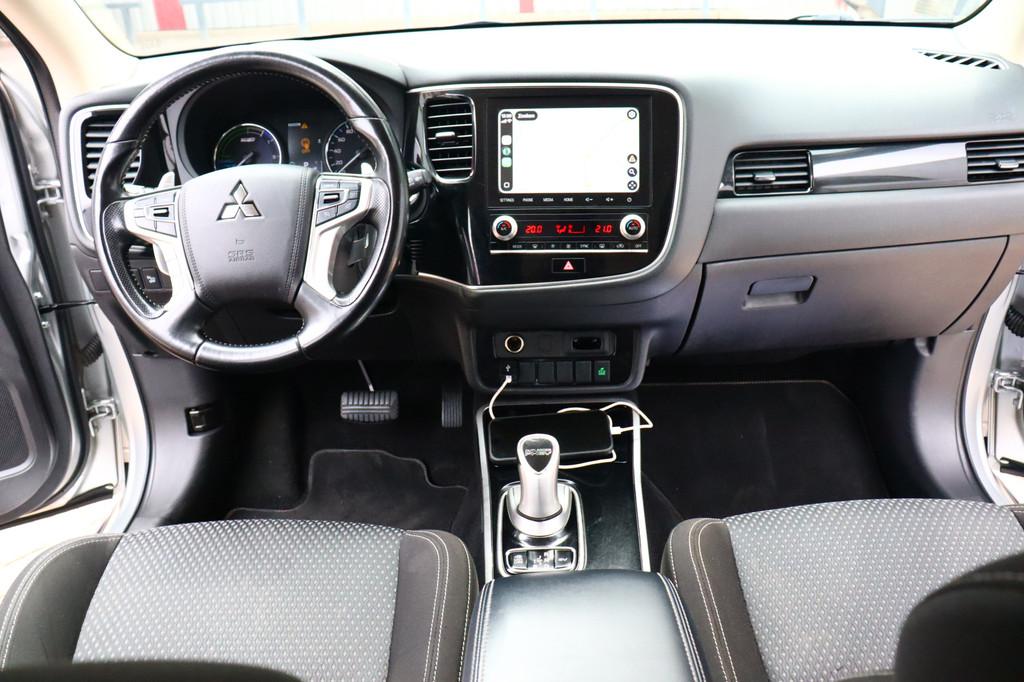 Mitsubishi Outlander 2.4 PHEV Pure O.a: Haak, PDC, Camera, K, Automaat, Stof, 4 cilinders, 120 €/maand
