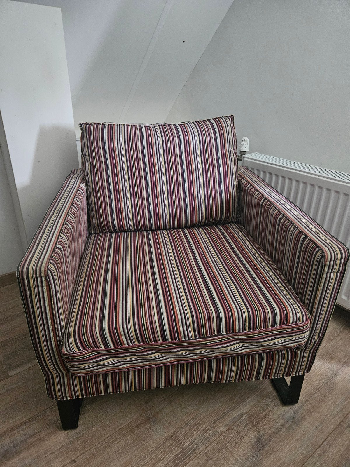 Ikea stoel gestreept (gratis), Ophalen, Gebruikt, Modern, kleurrijk, 75 tot 100 cm