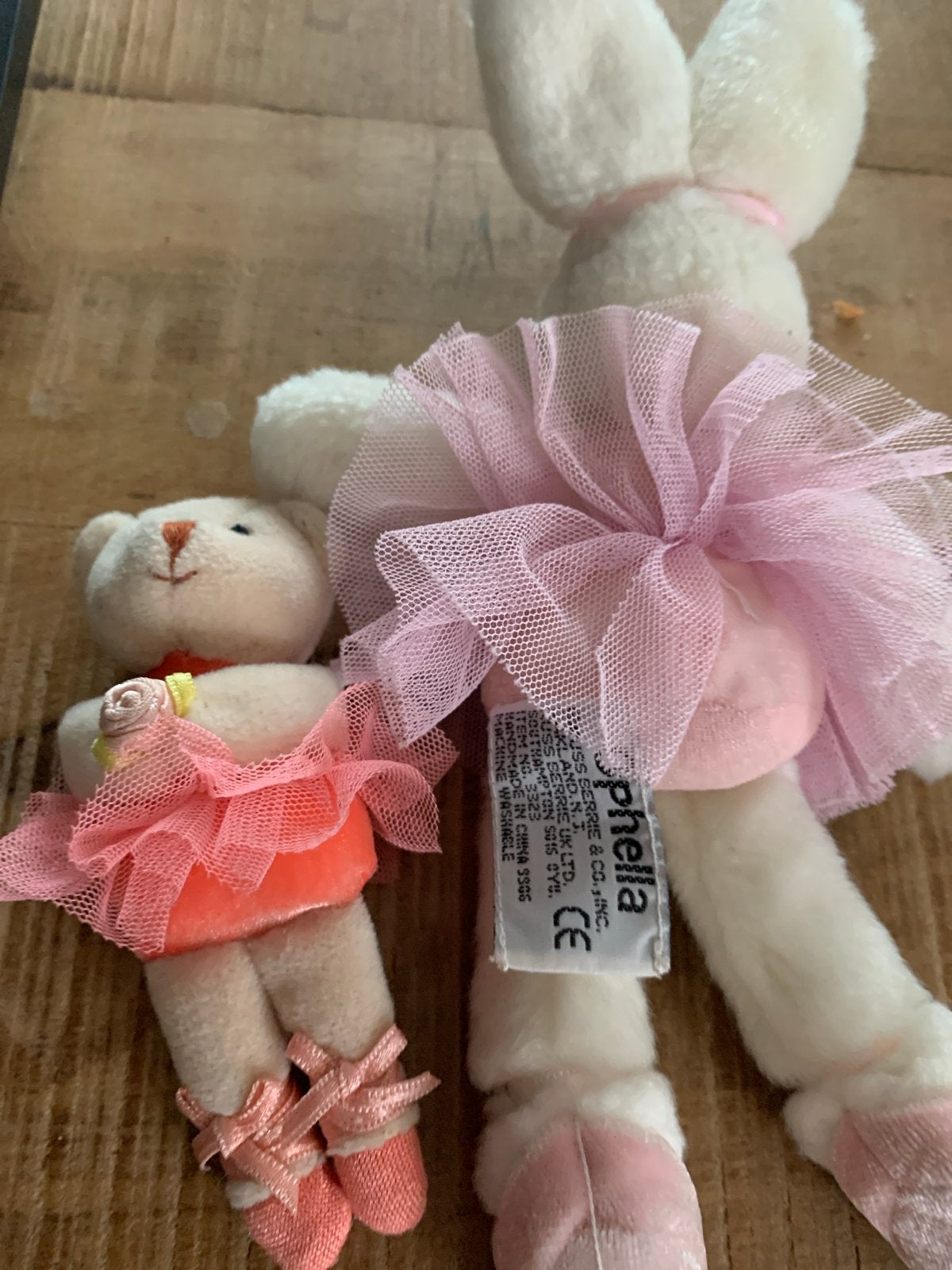 Russ Berrie Ophella Konijnenknuffel Jaren '90 - Roze Tutu, Gebruikt, Konijn, Ophalen of Verzenden, Met kleding of accessoire