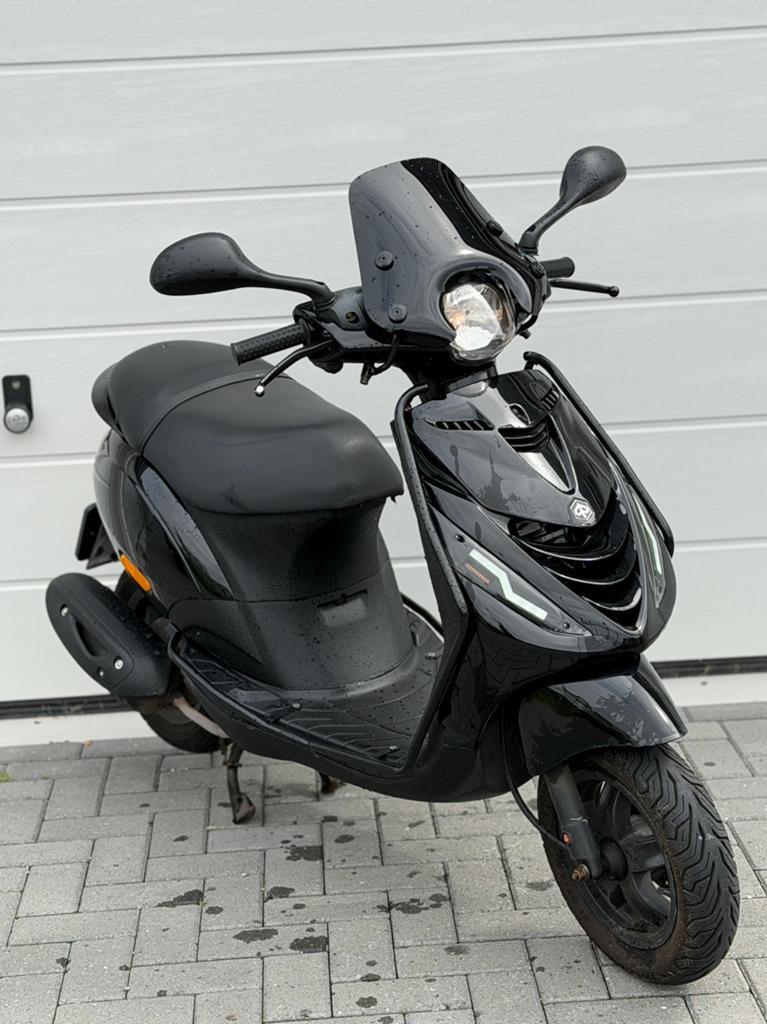 Piaggio zip 50cc 2019 brom, Ophalen, Zo goed als nieuw