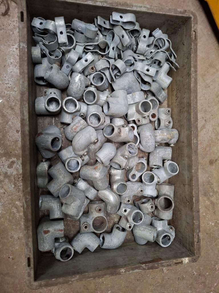 Partij buiskoppelingen 28mm: T-stukken, bochten, hoekstukken, Ophalen, Gebruikt, Overige typen
