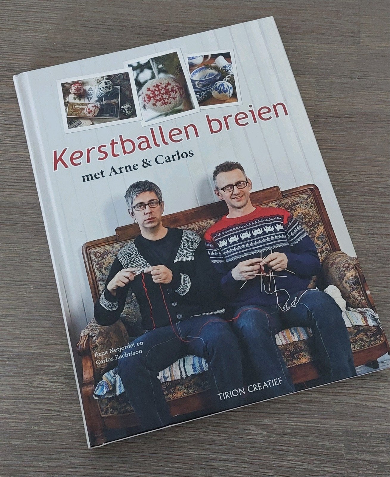 Kerstballen breien met arne en carlos, Ophalen of Verzenden, Zo goed als nieuw, Breien en Haken