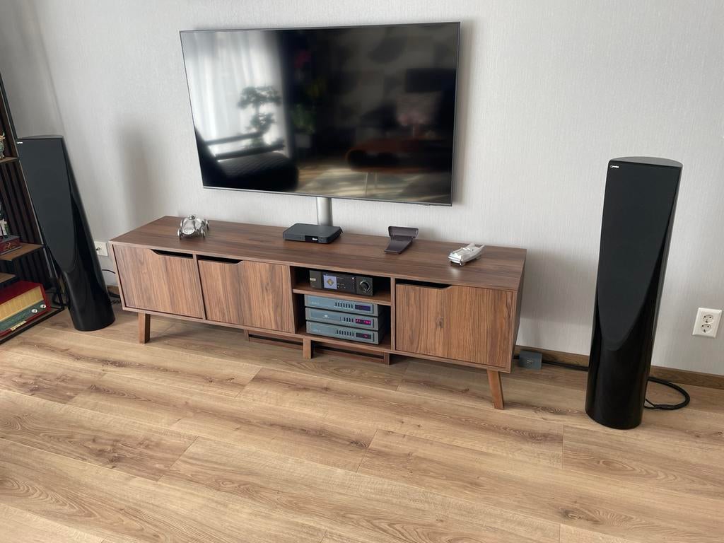 V-Vox Lima, Ophalen, Gebruikt, Front, Rear of Stereo speakers, Overige merken