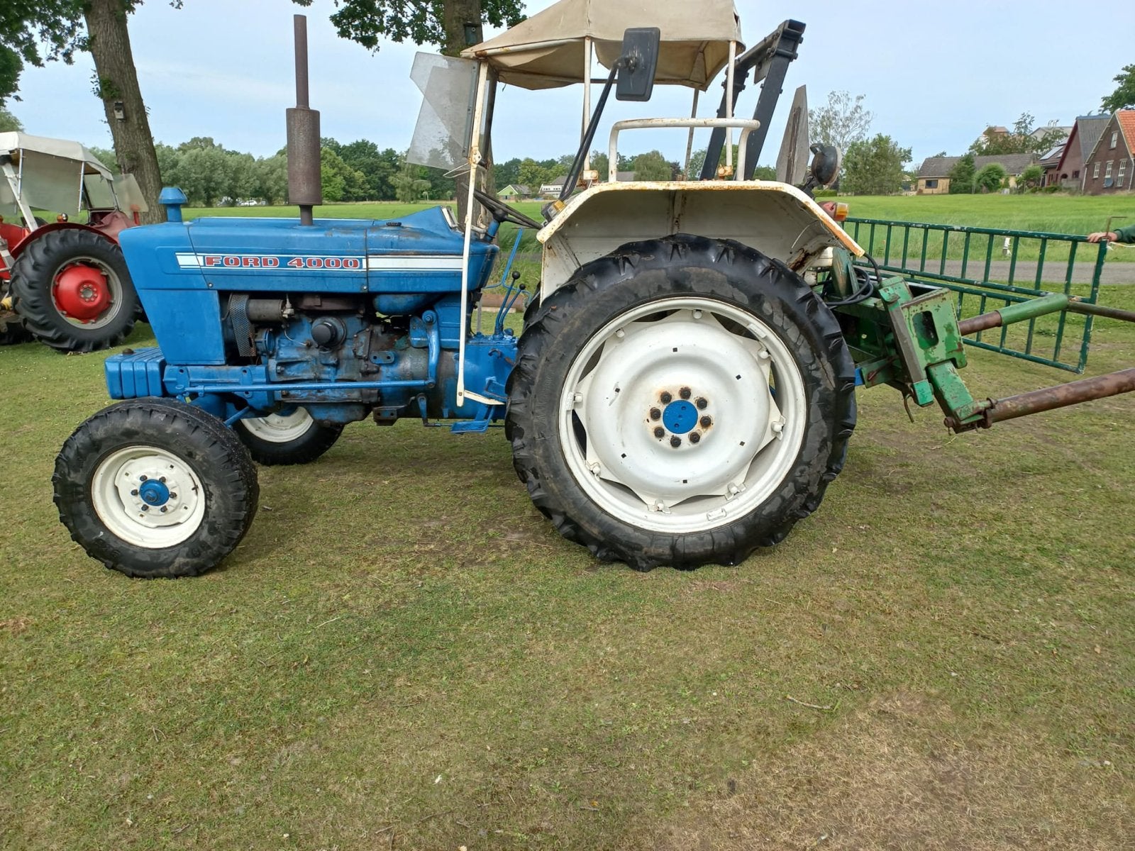 Ford 4000 Oldtimer Tractor - Goed Onderhouden, Ophalen, 80 tot 120 Pk, Oldtimer, Ford