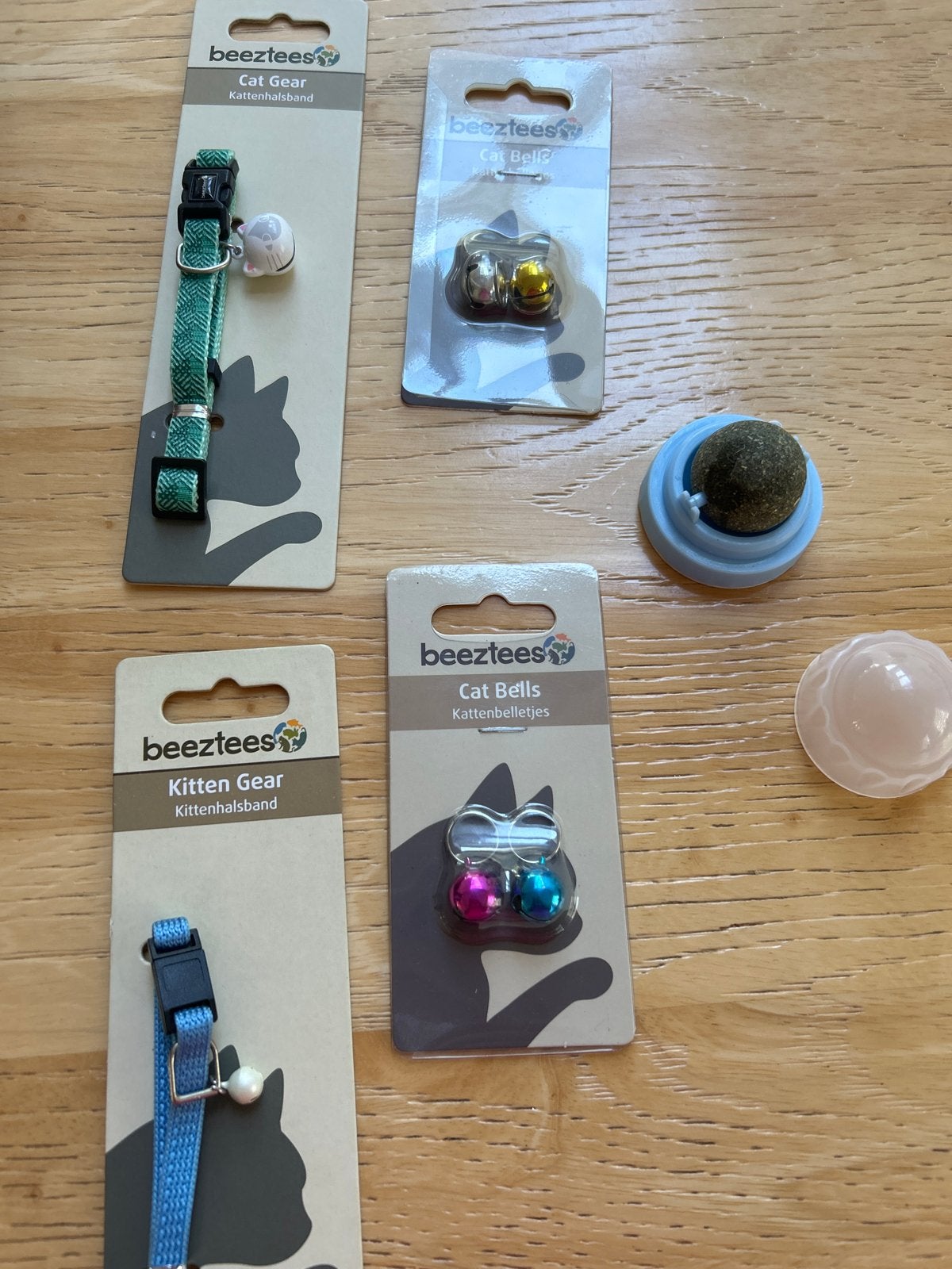 Kattenbandjes en belletjes en catnipp, Dieren en Toebehoren, Katten-accessoires, Ophalen, Nieuw