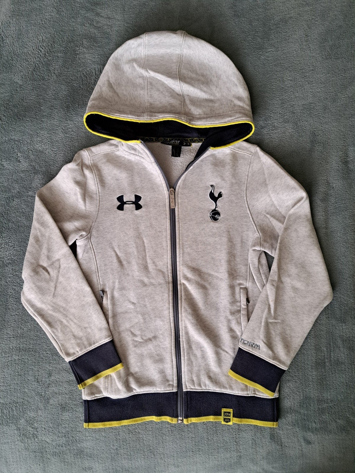 Spurs trainingsvest Under Armour YXS (6-7 jaar), Gebruikt, Jongen of Meisje, Trui of Vest, Ophalen of Verzenden
