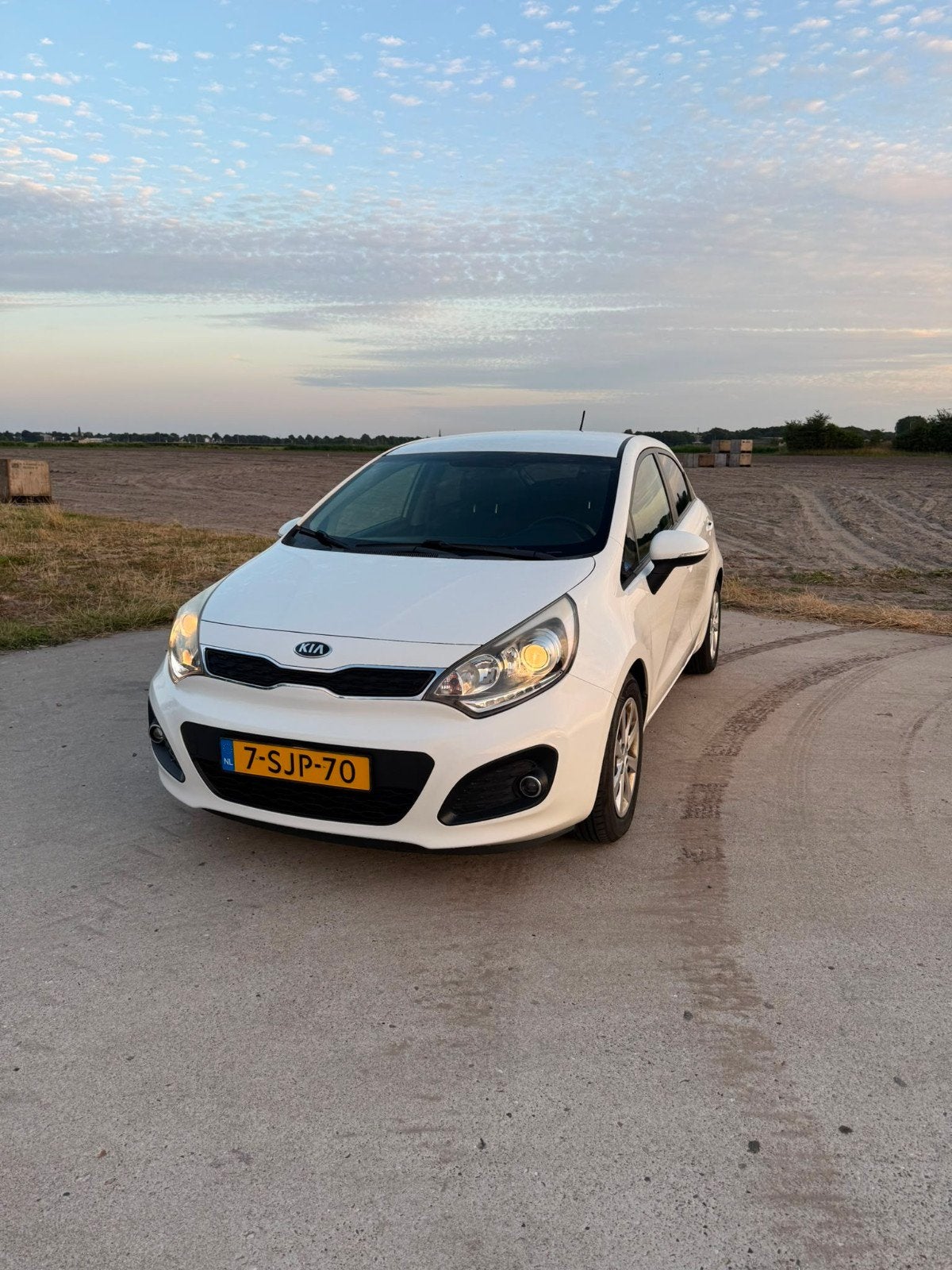 Kia Rio 1.2 I 5DRS 2013 Wit, Auto's, 1027 kg, 450 kg, 40 €/maand, 4 cilinders