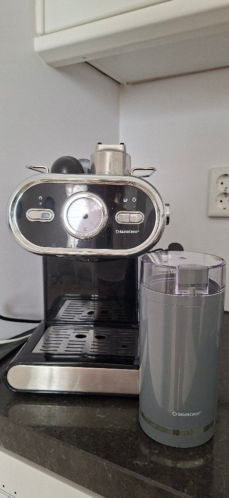 Nieuw Silvercrest Espresso Apparaat plus koffiemolen, Espresso apparaat, Nieuw, Gemalen koffie, Ophalen of Verzenden