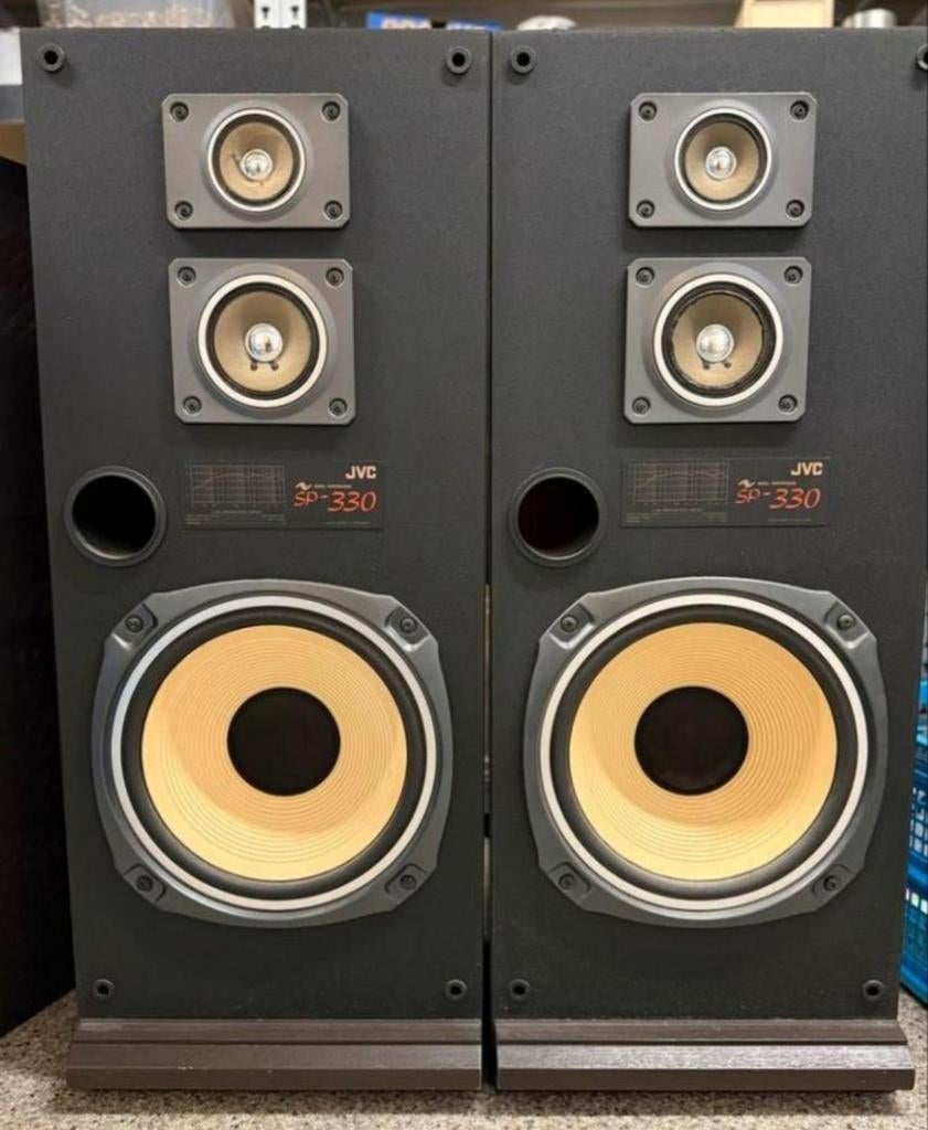 Te koop JVC SP-330 speakers., Ophalen, Front, Rear of Stereo speakers, JVC