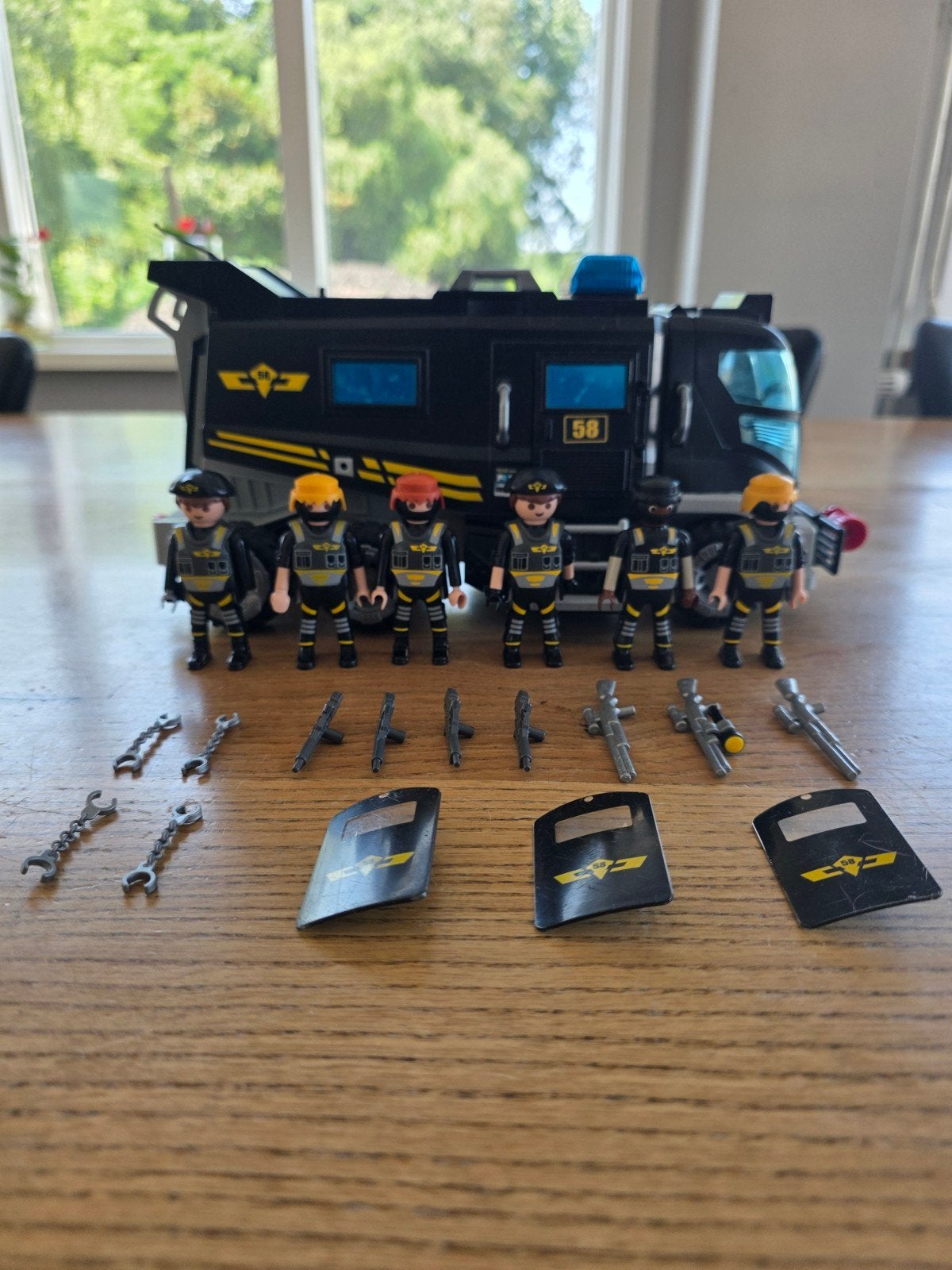 Playmobil Politie SWAT Team met pantserwagen en figuren, Ophalen of Verzenden, Gebruikt