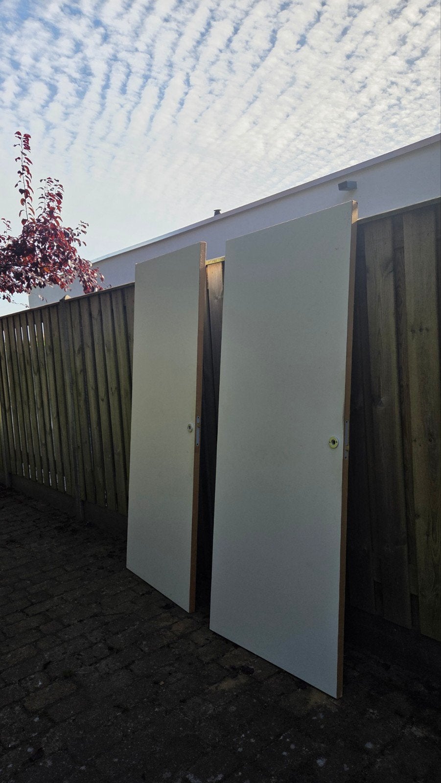 Twee binnendeuren met kozijnen, links- en rechtsdraaiend, Ophalen, 80 tot 100 cm, Binnendeur, Zo goed als nieuw