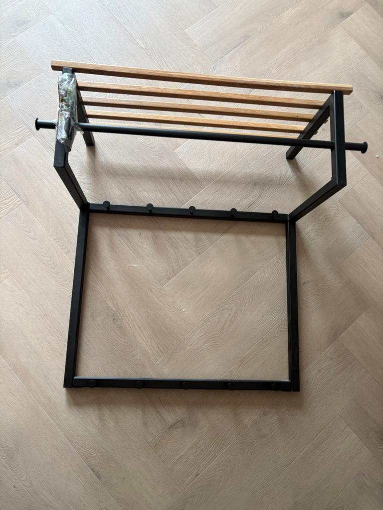 Kapstok van hout en zwart metaal, Huis en Inrichting, Woonaccessoires | Kapstokken, Zo goed als nieuw, Minder dan 100 cm, Metaal