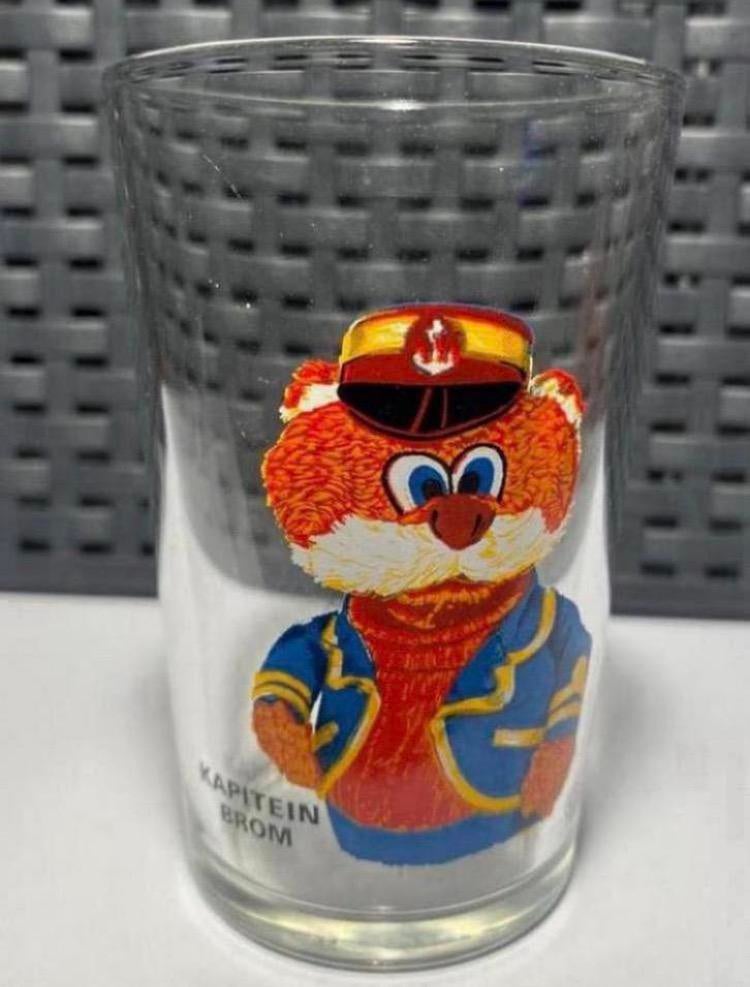 Glaasje met afbeelding van Kapitein Brom. Uit de Bereboot., Verzamelen, Ophalen of Verzenden, Zo goed als nieuw, Frisdrankglas