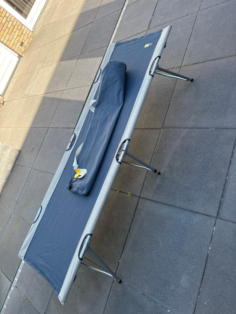 Veldbed/ stretcher, Watersport en Boten, Hengelsport | Karpervissen, Ophalen, Zo goed als nieuw, Overige typen