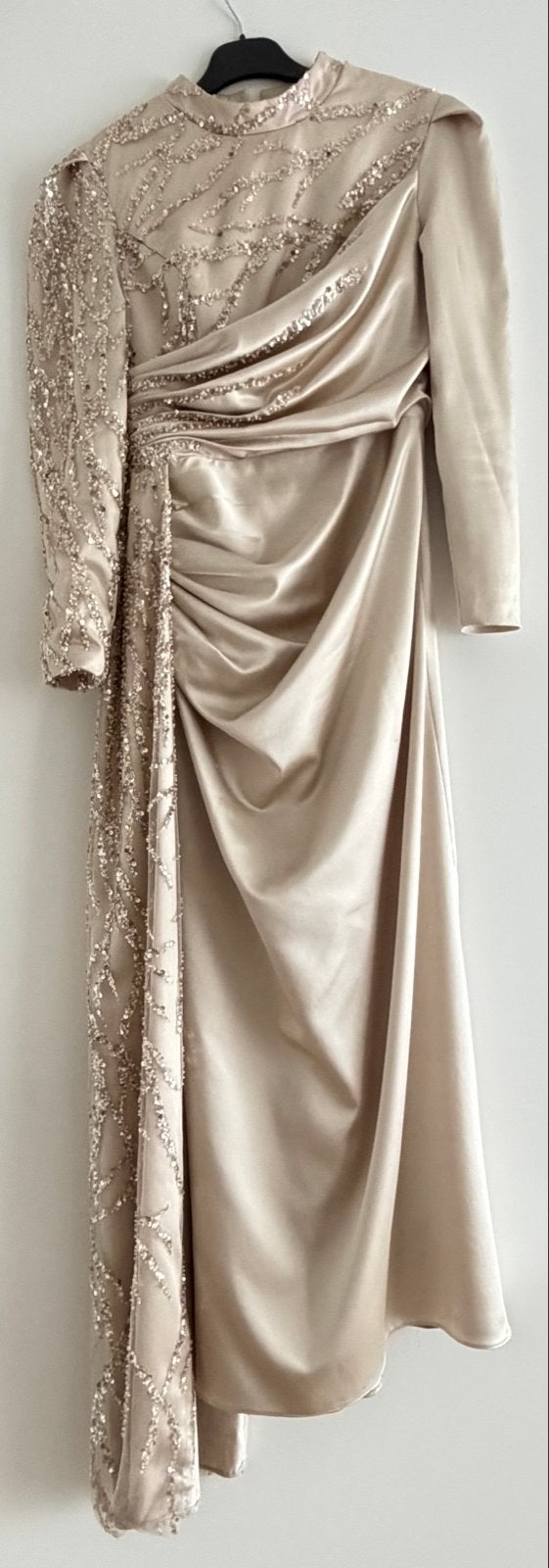 Elegante Galajurk met Pailletten - Maat S, Ophalen, Galajurk, Beige, Zo goed als nieuw