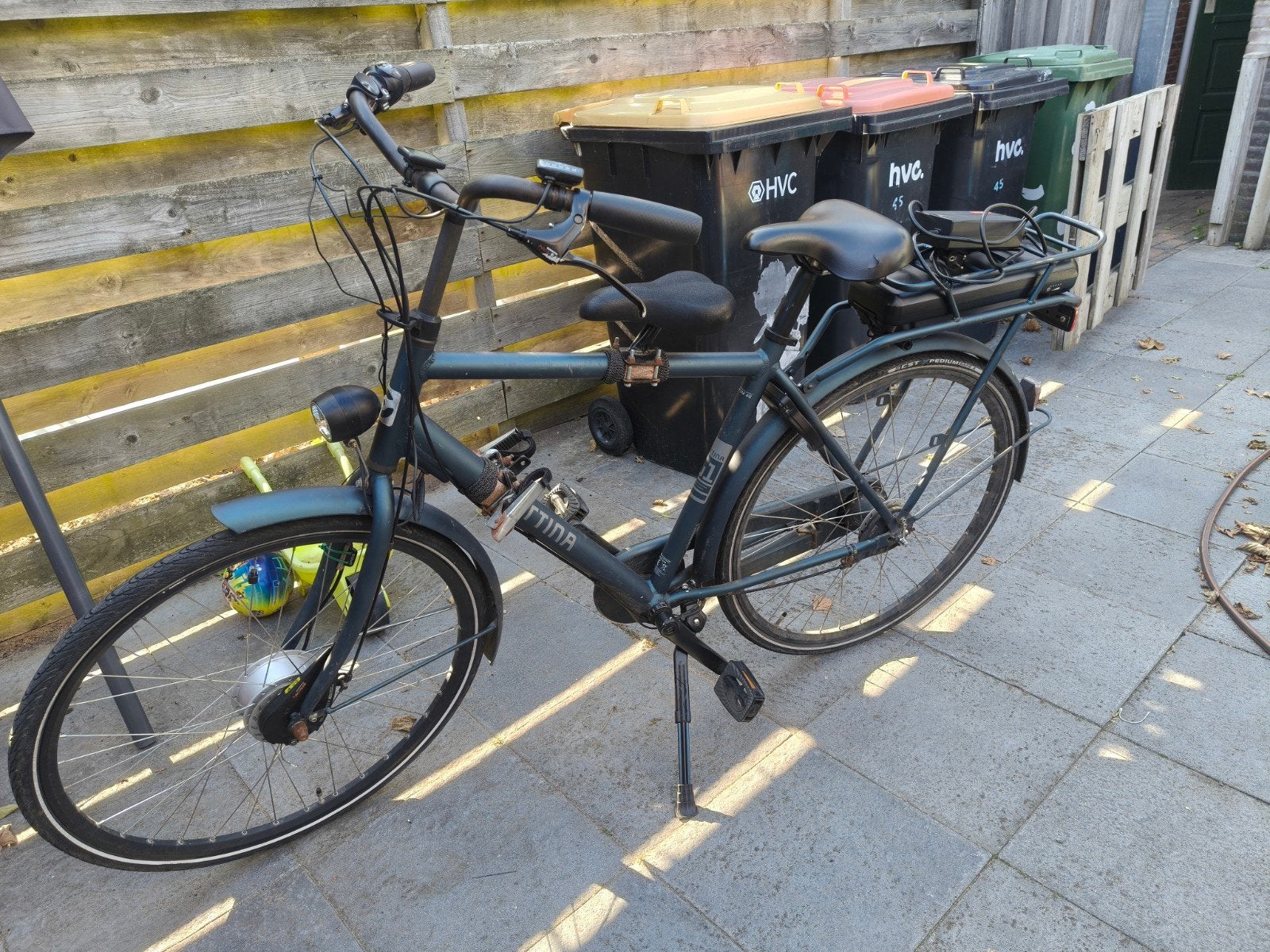 LET OP IS EEN OPKNAPPER! Cortina E-bike met kinderzitje en v, Minder dan 30 km per accu, Gebruikt, Ophalen of Verzenden, Cortina