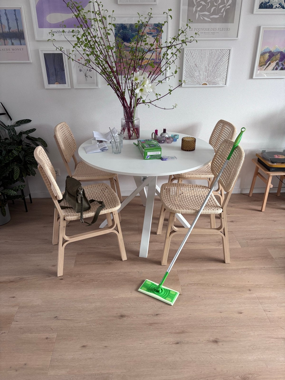 Ronde tafel IKEA Mariedamm, Ophalen, 100 tot 150 cm, Rond, Zo goed als nieuw