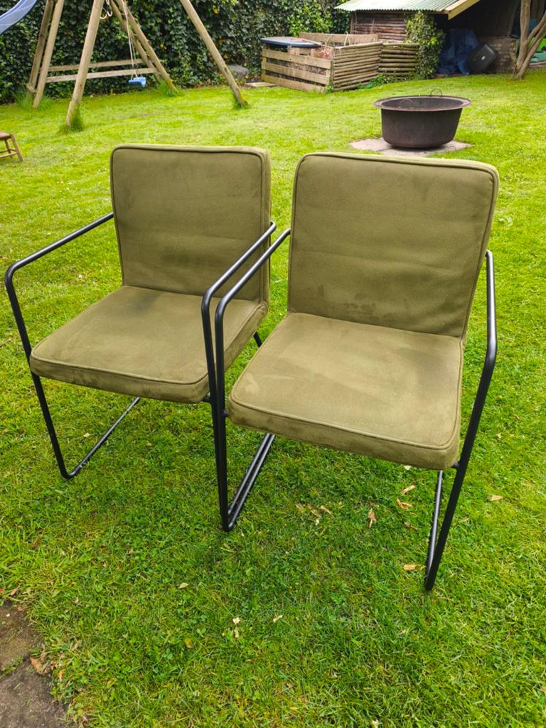 Twee (eettafel) stoelen of bijzet stoelen, Ophalen of Verzenden, Gebruikt, Bruin