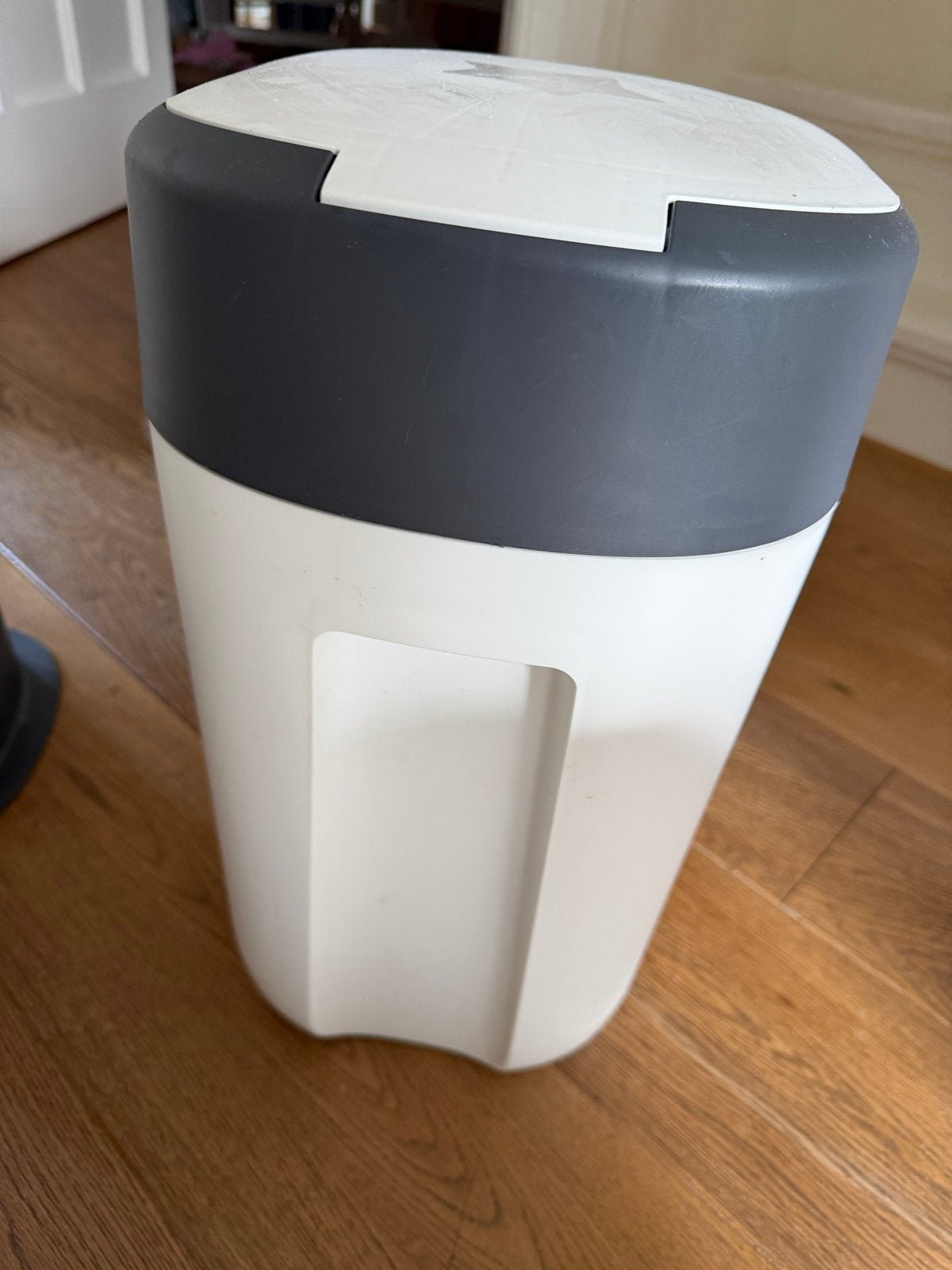 Tommee Tippee Luieremmer - Wit/Grijs, Ophalen, 50 – 75, Kunststof, Gebruikt