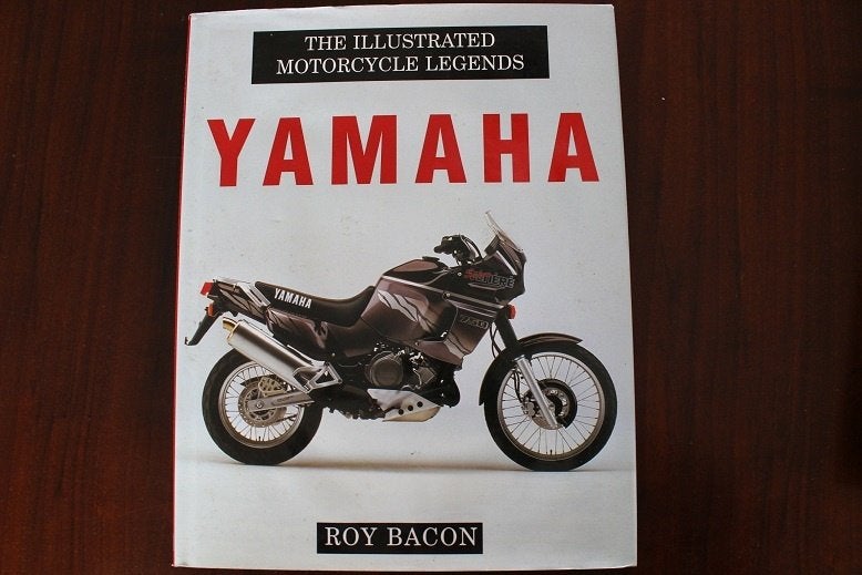 the illustrated motorcycle legends Yamaha by Roy Bacon, Boeken, Ophalen of Verzenden, Gelezen