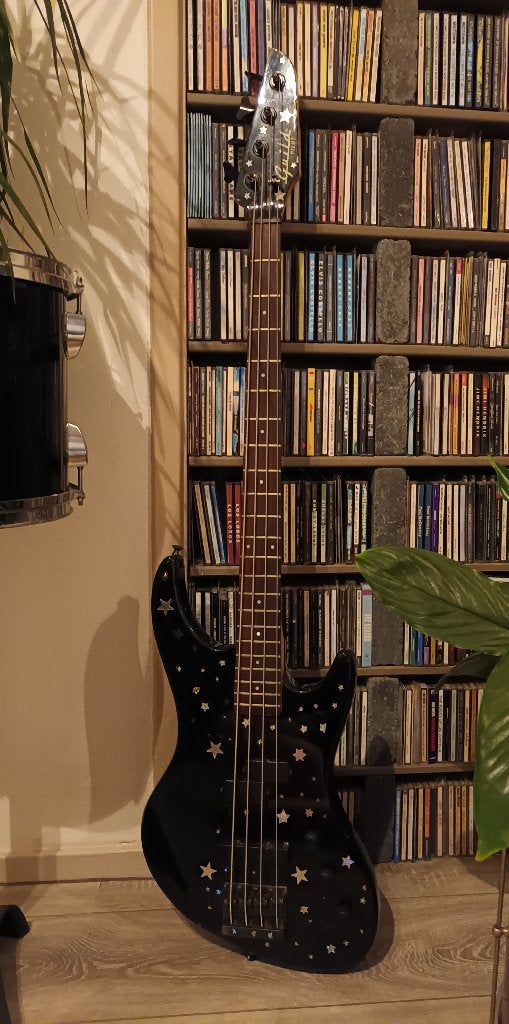 Basgitaar Guild Pilot, Ophalen, Gebruikt, Elektrisch