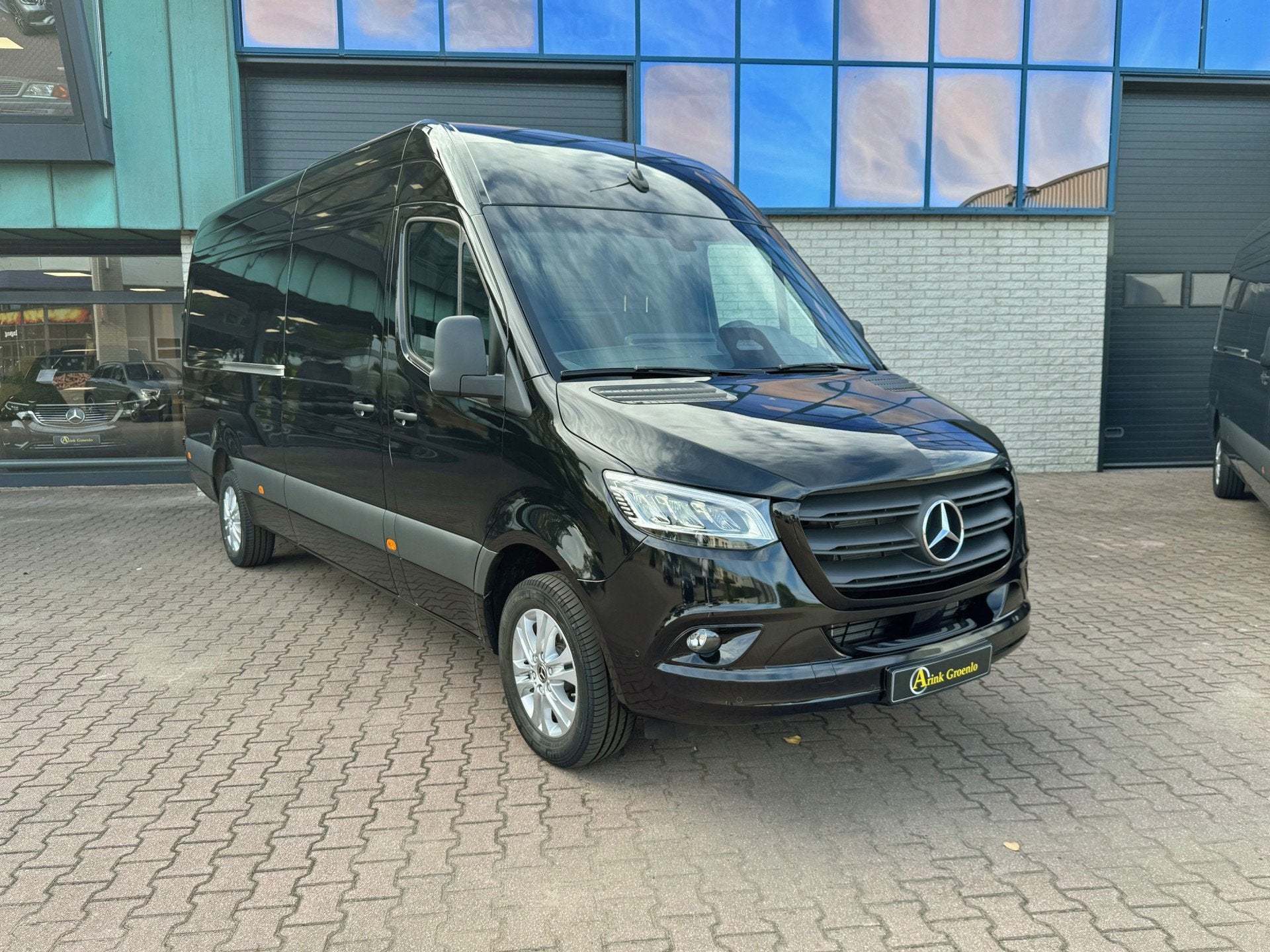 Mercedes-Benz Sprinter 319 L3H2 2x Schuifdeur BPM vrij Distr, Auto's, Automaat, 12 maanden, Achterwielaandrijving, Gebruikt