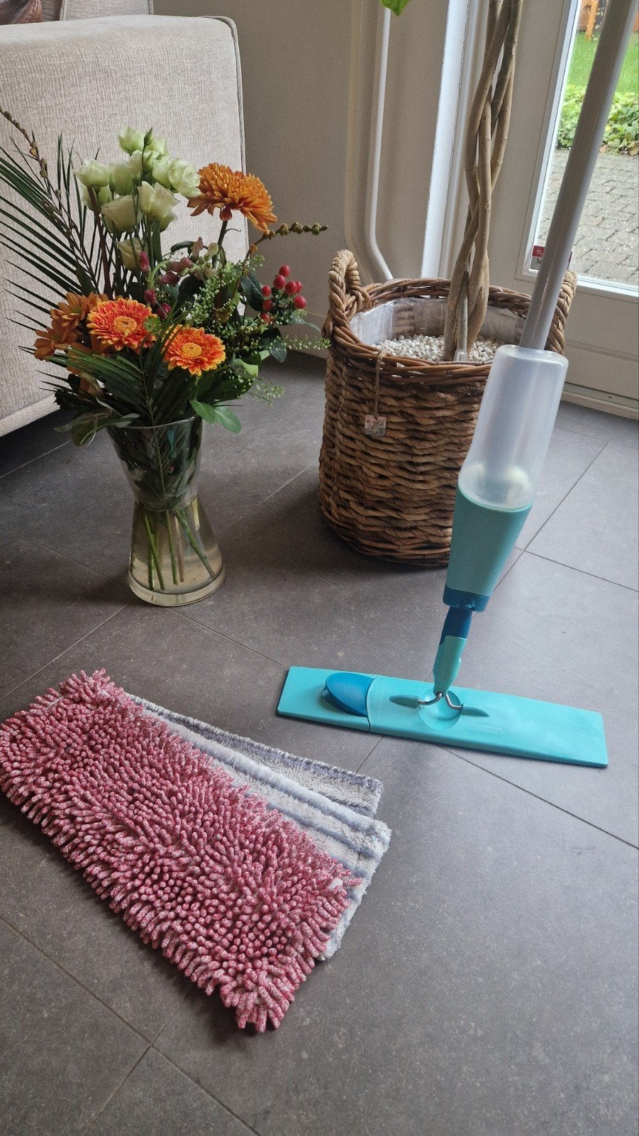 Leifheit dweil met spray reservoir, Ophalen of Verzenden, Mop of Dweil