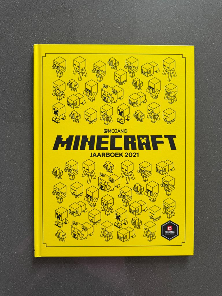 Minecraft Jaarboek 2021, Ophalen of Verzenden, Zo goed als nieuw, Non-fictie