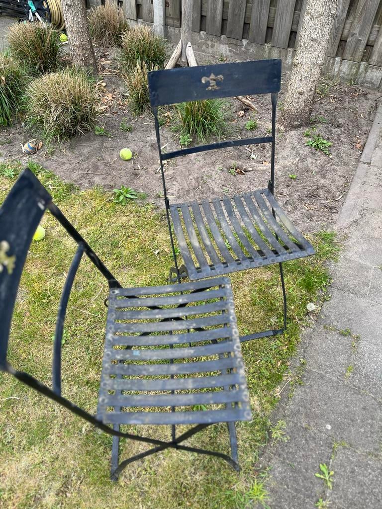 -twee zwarte bistro stoeltjes , metaal, Tuin en Terras, Ophalen, Gebruikt, Metaal