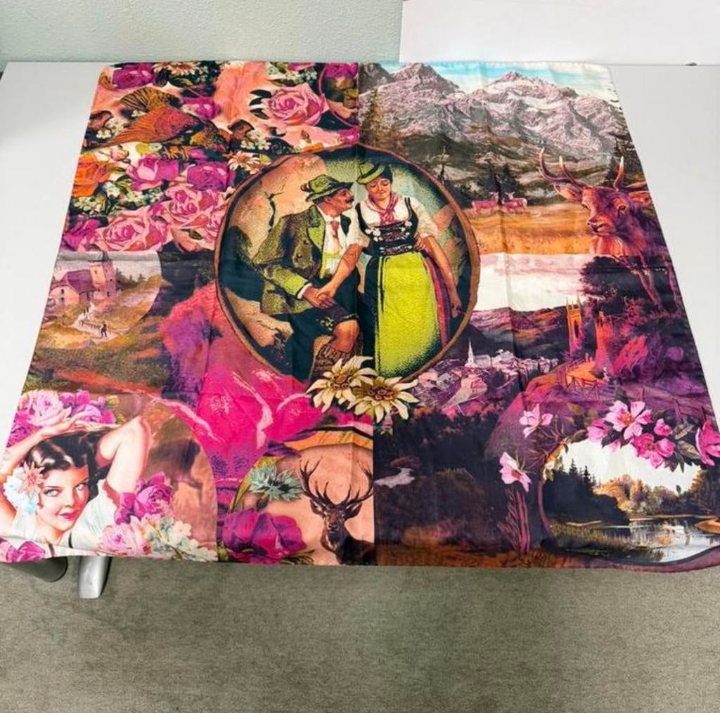 Prachtige Mode Sjaal Bloemen, Beiers & Berglandschap – 88 cm, Ophalen of Verzenden, Zo goed als nieuw, H, H