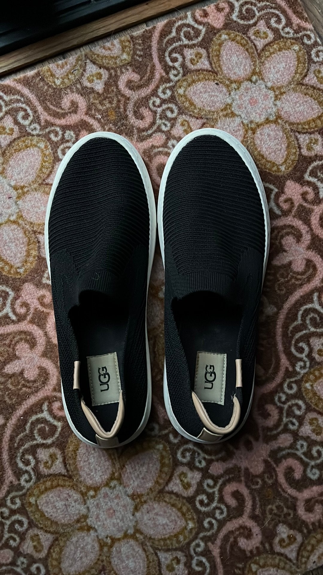 Uggs instappers., Ophalen, Nieuw, Instappers, Zwart