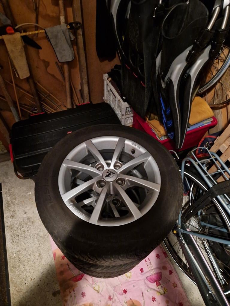 Mazda 2 velgen, Auto-onderdelen, Ophalen, Mazda