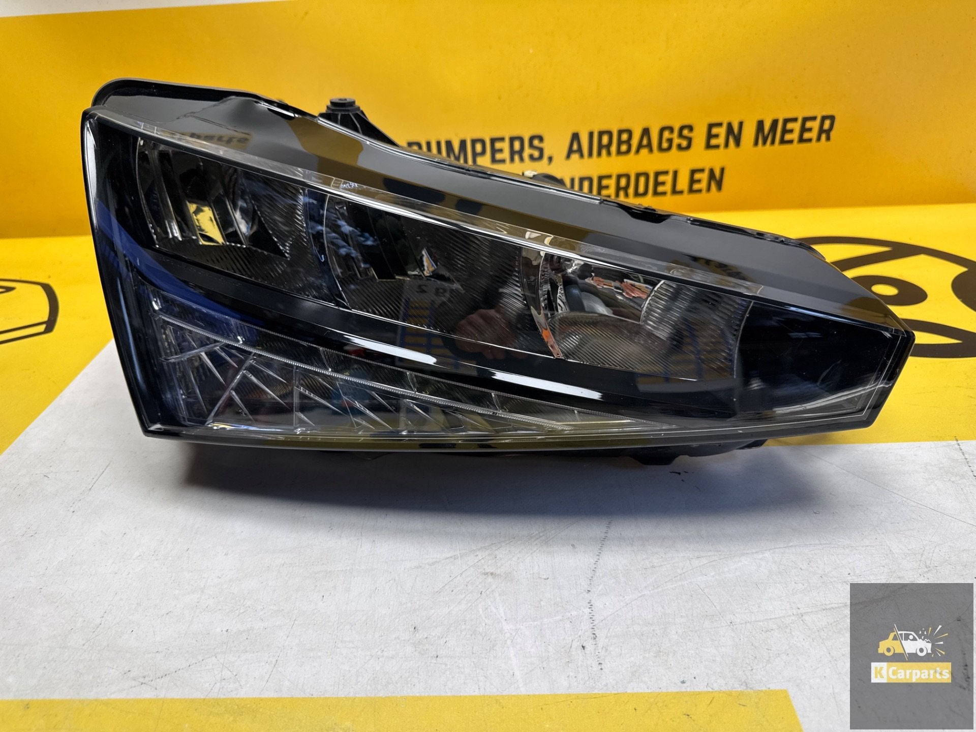 Skoda Scala Rechts Koplamp Crystal Lighting 657941016 Origin