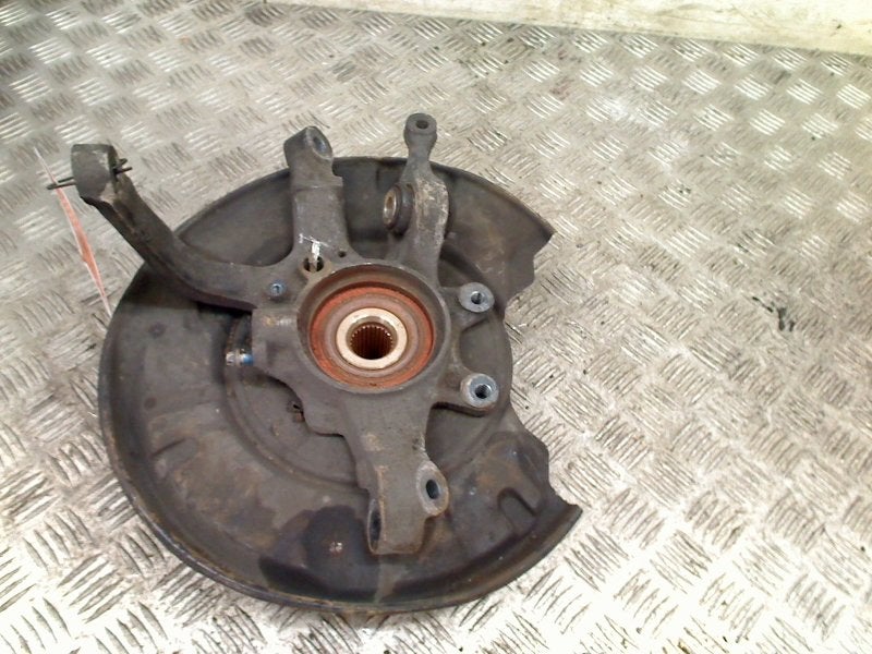 Fusee Links Achter Mercedes-Benz CL (215) (1999-03/2006-09), Auto-onderdelen, Gebruikt, Mercedes-Benz AG, Mercedes-Benz, Mercedesstraße 120, Stuttgart 70372, , Duitsland