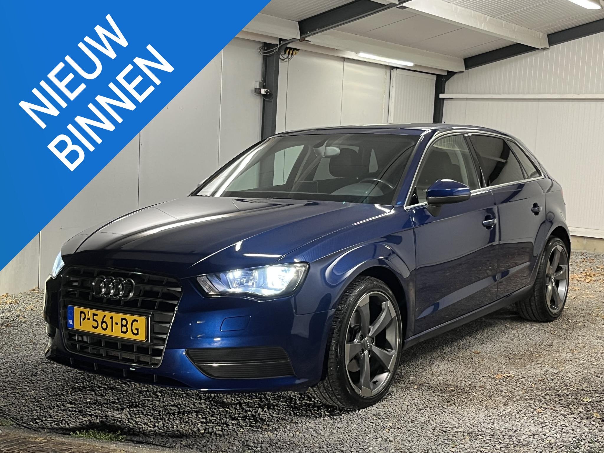 Audi A3 Sportback 1.2 TFSI Attraction 8-2013 NAVI,LEDER,LED,, Auto's, Audi, Voorwielaandrijving, Euro 5, Stof, Gebruikt