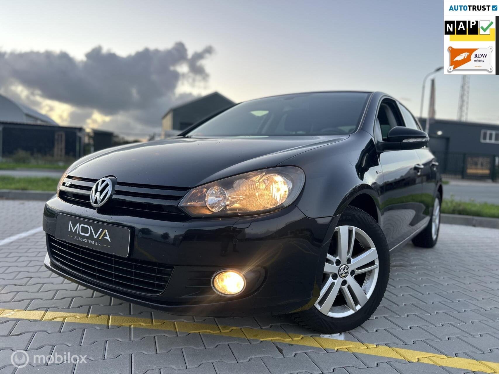 Volkswagen Golf 6 1.2 TSI R-LINE|APK|STOELVERW.|CARPLAY, Auto's, Voorwielaandrijving, 86 pk, 4 cilinders, 1198 cc