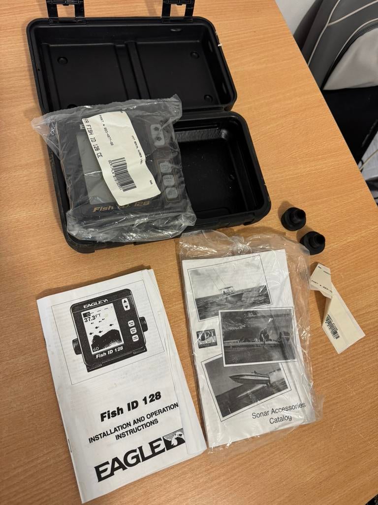 Visvinder EAGLE Lowrance FISH ID 128 + Koffer / Handleiding, Ophalen of Verzenden, Zo goed als nieuw