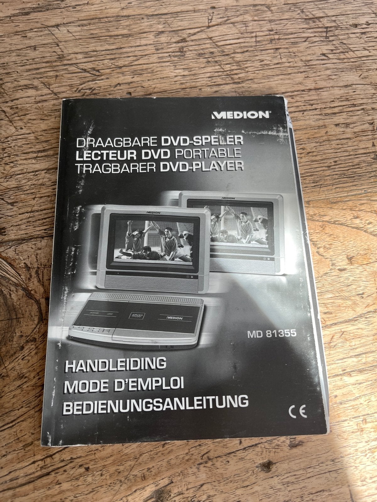 Medion Draagbare DVD-speler met dubbel scherm, Gebruikt, Draagbaar, Ophalen of Verzenden, Overige merken