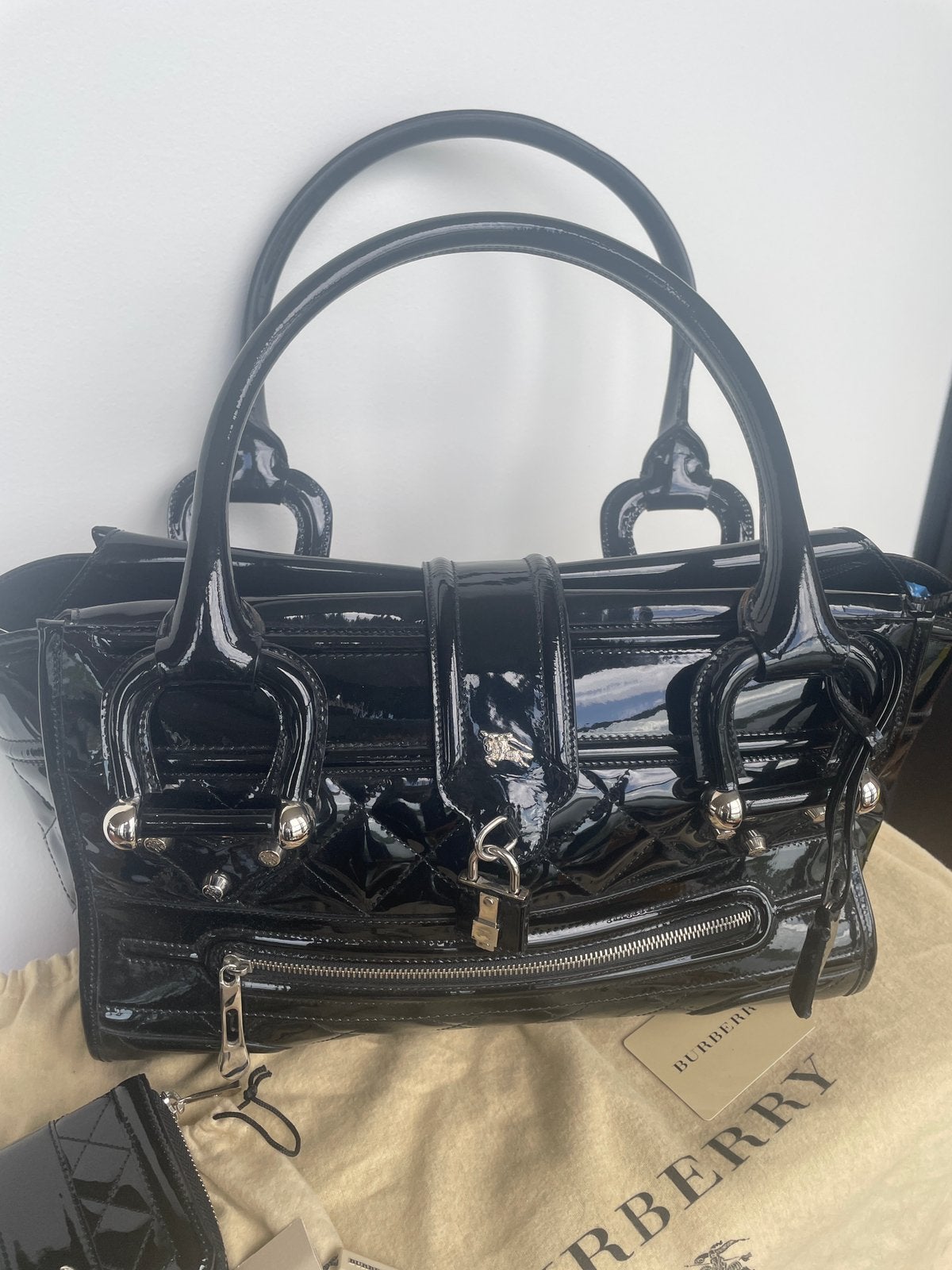 Burberry Manor Patent, Sieraden, Tassen en Uiterlijk, Tassen | Damestassen, Ophalen of Verzenden, Zo goed als nieuw, Zwart, Handtas