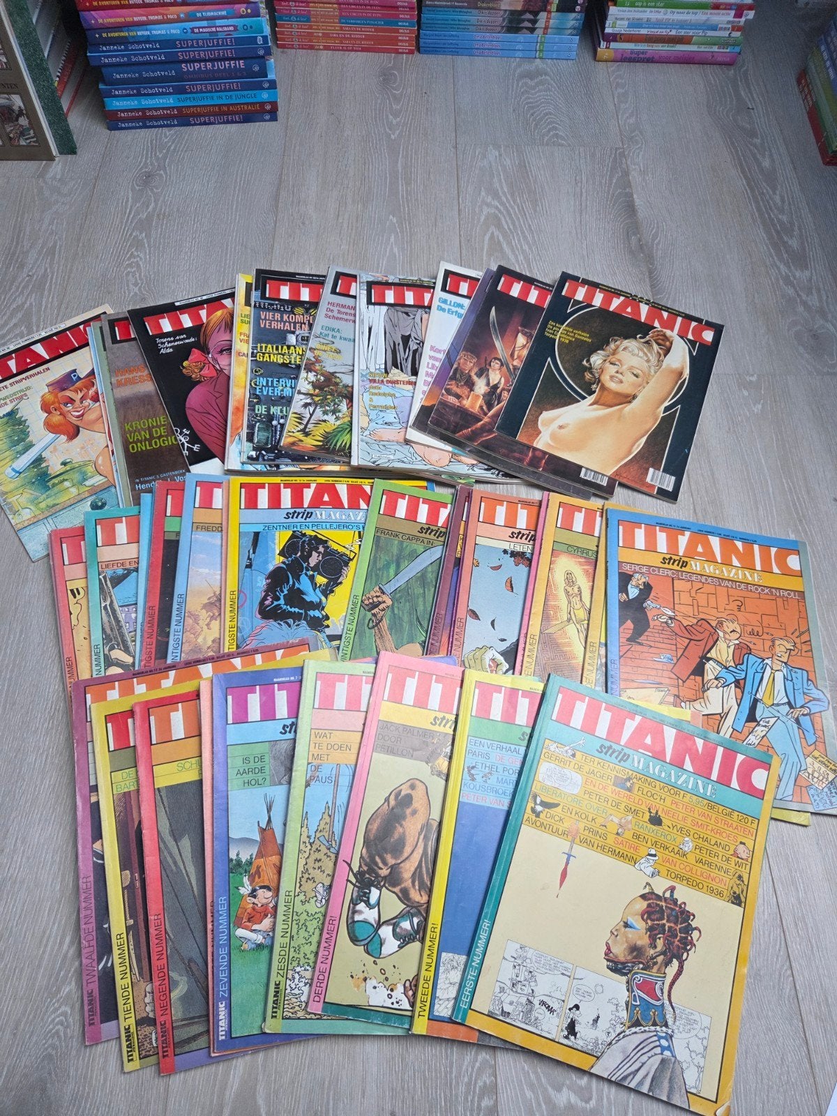 Strip magazine - Titanic 46x, Meerdere stripboeken, Ophalen of Verzenden, Gelezen