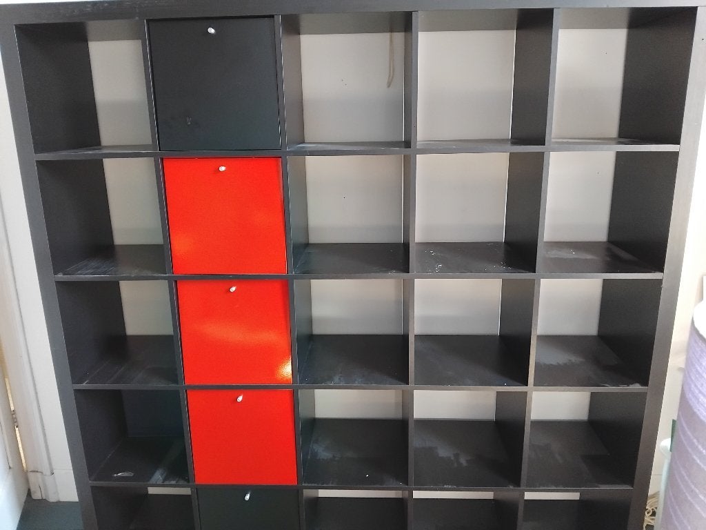 Ikea Kallax vakkenkast 25 vakken 5 deurtjes, Ophalen, Gebruikt