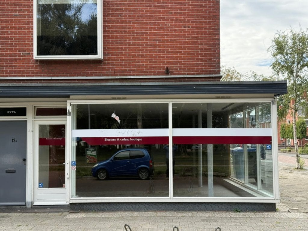 TE HUUR: Multifunctionele winkel-/bedrijfsruimte, 120 m², Huur, Bedrijfsruimte