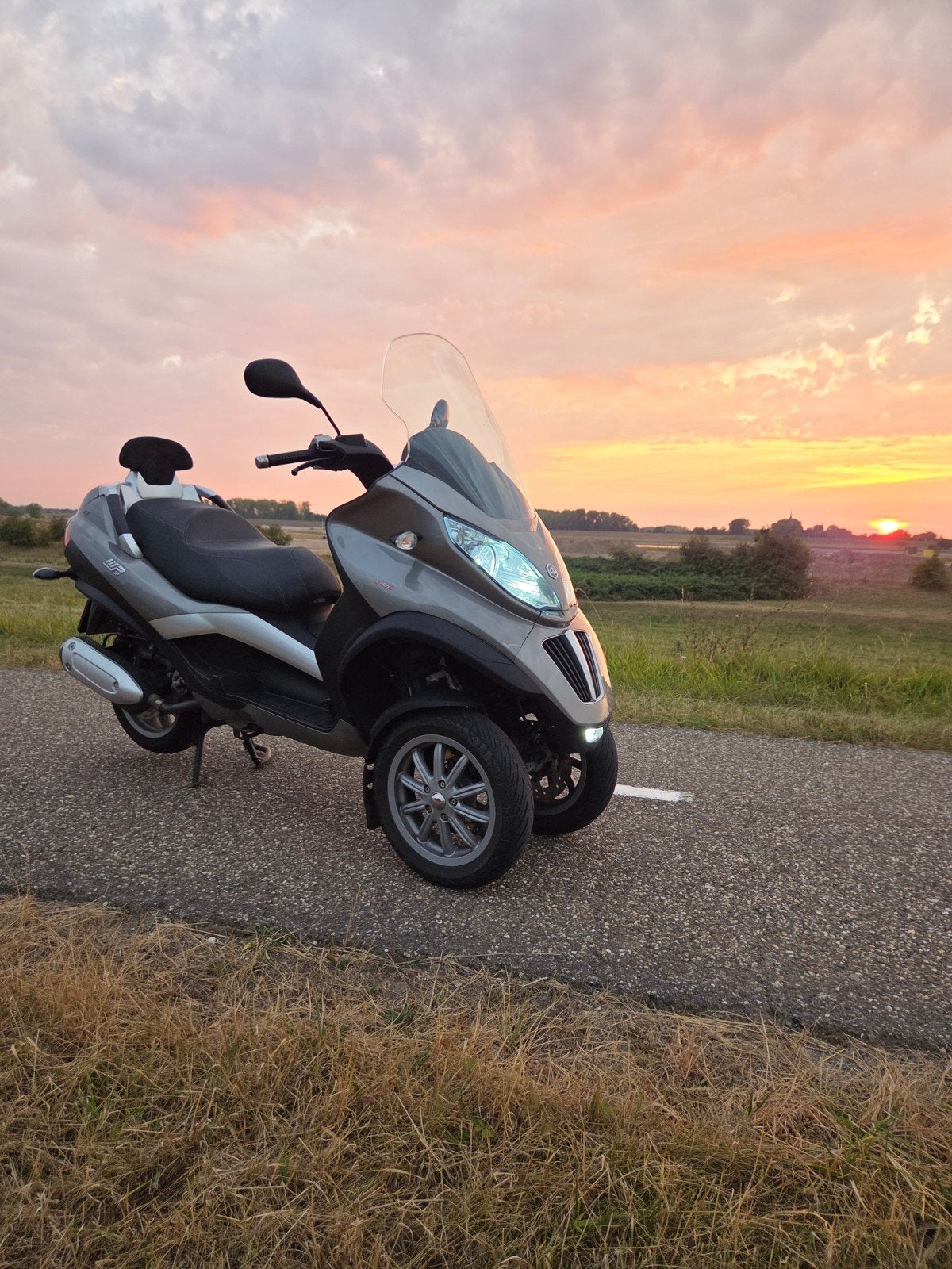 Piaggio MP3 300i LT, Particulier, Scooter