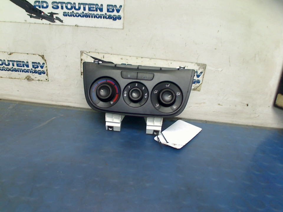 Bedieningspaneel Verwarming Opel Combo 2012 50274310, Gebruikt, Bahnhofsplatz, Rüsselsheim am Main 65423, , Duitsland, Opel, Opel Automobile GmbH