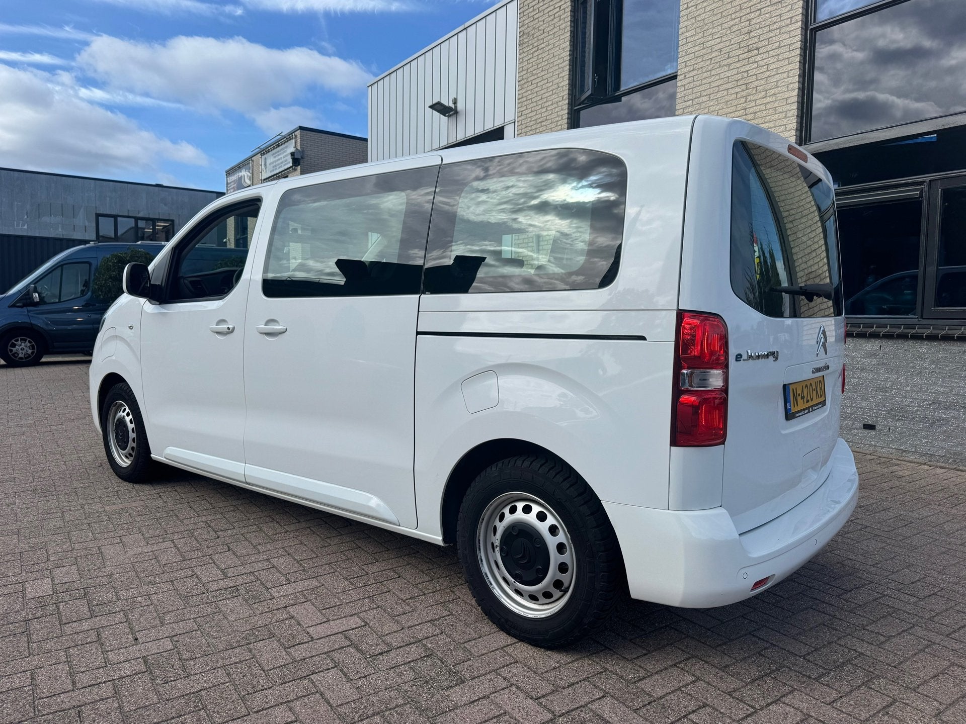 Citroen Ë-Jumpy 75kWh M- personenbus- unieke kmstand- NAP, Auto's, 136 pk, Gebruikt, Overige modellen, Overige carrosserieën