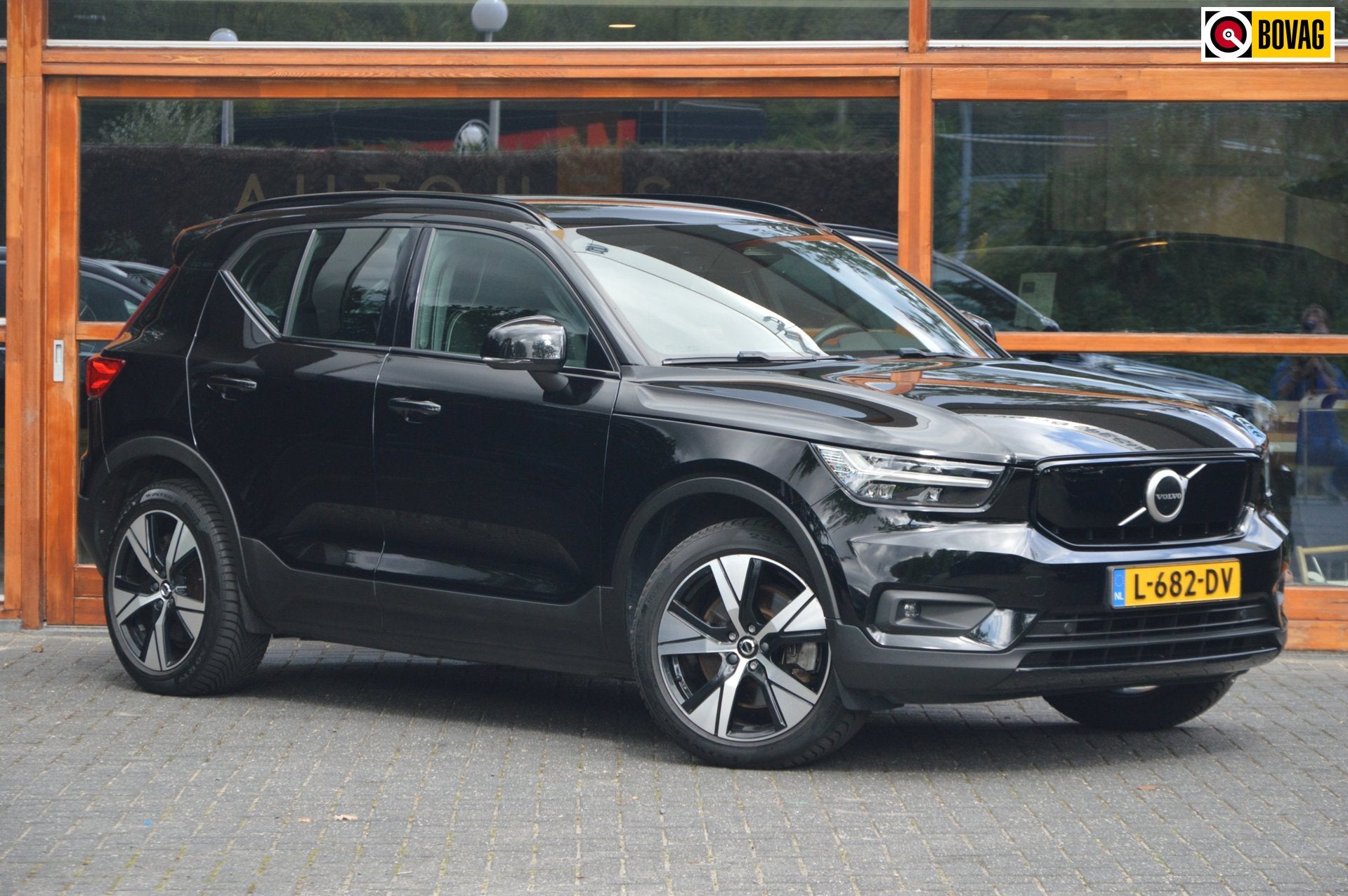 Volvo XC40 Recharge P8 AWD R-Design | 93% SOH | Adaptive Cru, Auto's, 1300 min, Gebruikt, Automatische klimaatregeling, Zwart
