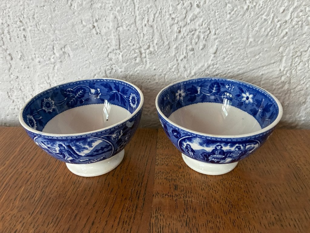 Set antieke vintage kastkommen Tea Drinker, Antiek en Kunst, Ophalen of Verzenden