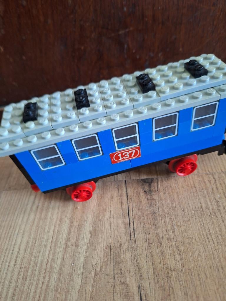 Vintage LEGO 147 Treinwagon Blauw met Nummer 137, Kinderen en Baby's, Speelgoed | Duplo en Lego, Gebruikt, Overige thema's, Lego